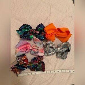 5 pieces Colorful Sequin and Fabric Hair Bows